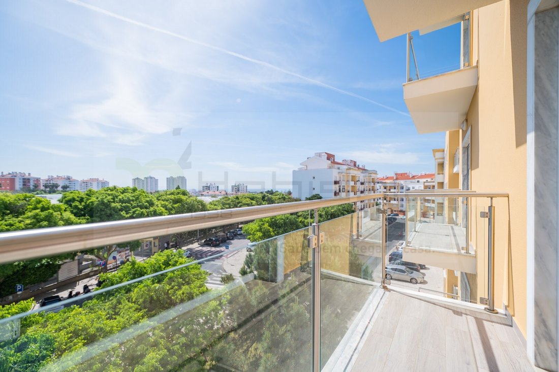 Apartment in Parede, Lisbon, Portugal 3 - 17853375