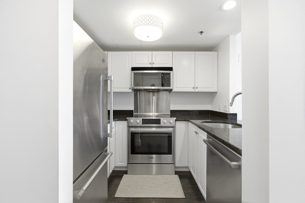 Condo in Cambridge, Massachusetts, United States 4 - 17855866
