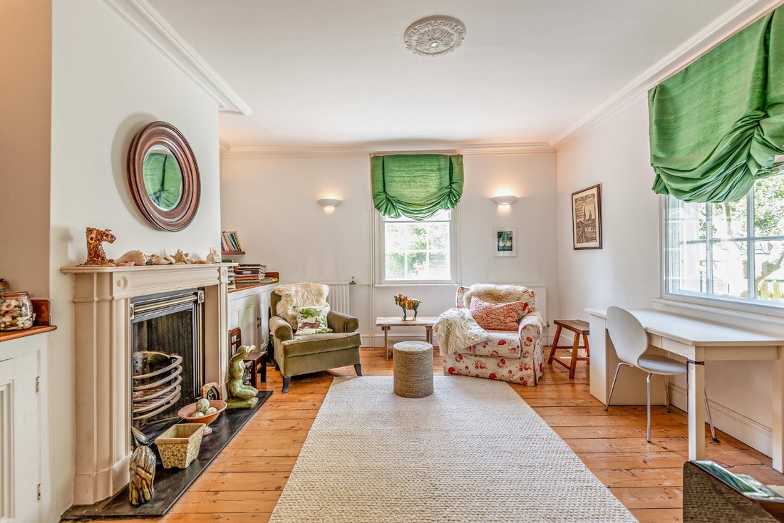 House in Hertsmere, England 4 - 17851719