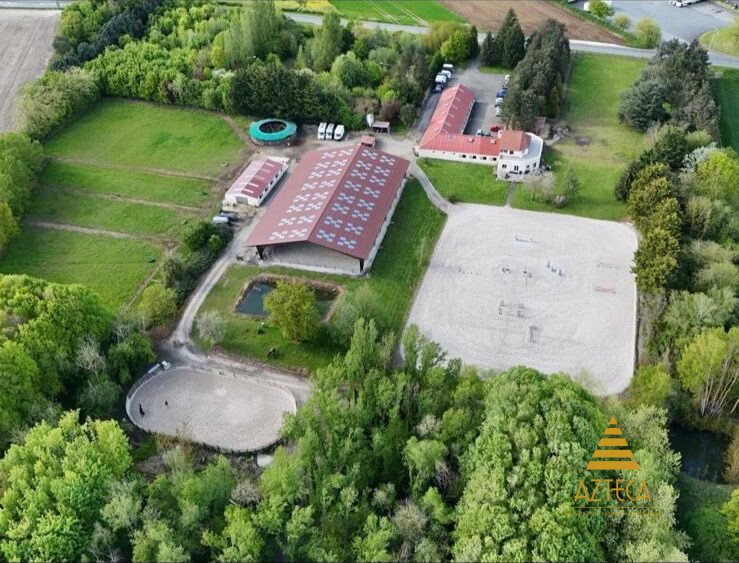 Mauchamps, Ile-de-France, France 2 - 17840896