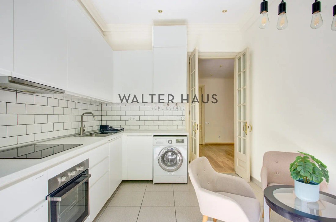 Apartment in Eixample, Barcelona, Spain 5 - 16408835