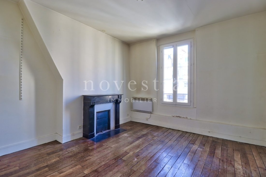 Apartment in Belleville-Saint Maur, Paris 11e Arrondissement, Paris 4 - 17852501