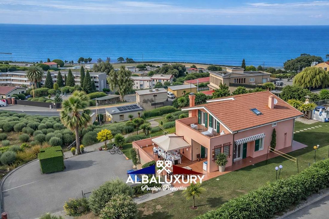 Villa in Center - Marina, Sanremo, Liguria 1 - 17856281