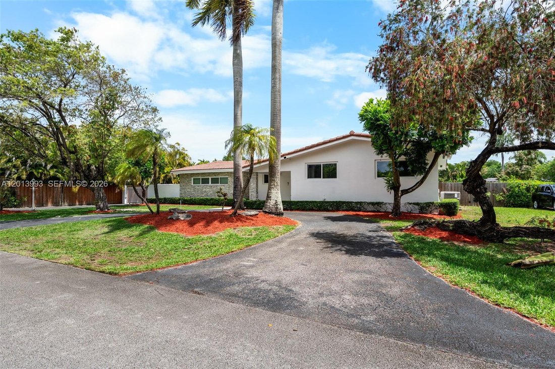 House in Miami, Florida, United States 3 - 17851796