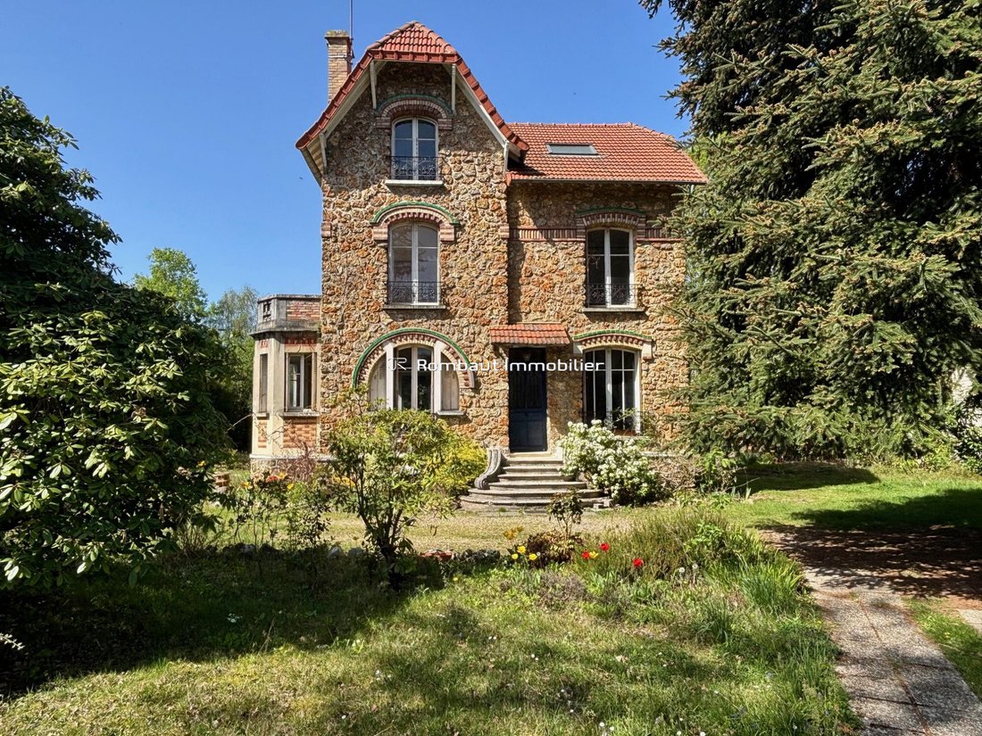 House in Bourg-La Feuillaume Nord, La Celle-Saint-Cloud, France 2 - 17857138
