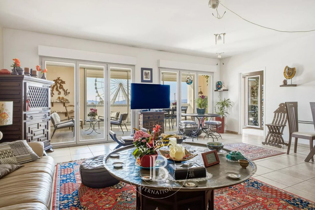 Apartment in Bonneveine, 8e Arrondissement, Marseille 5 - 17853252