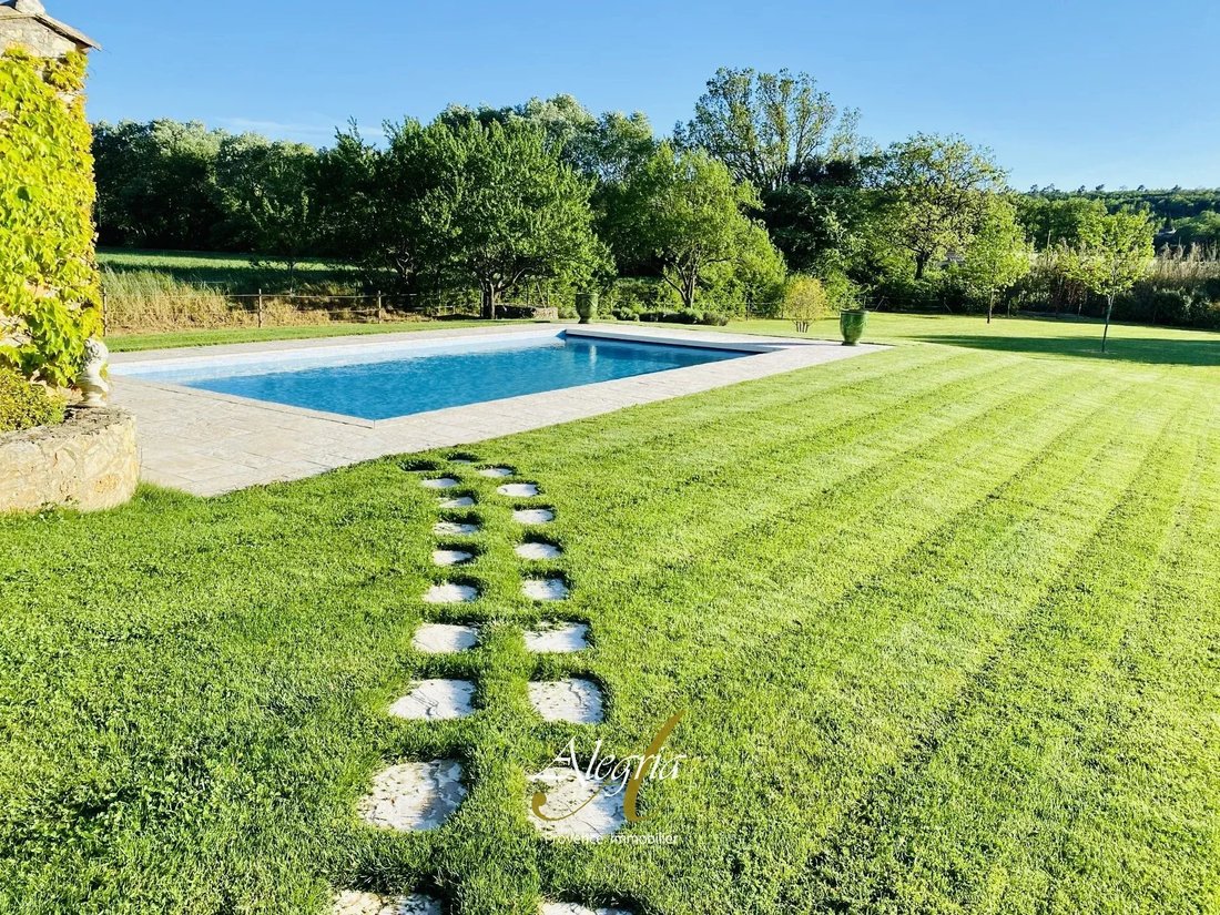 Country House in Fox-Amphoux, Provence-Alpes-Côte d'Azur, France 2 - 15941077