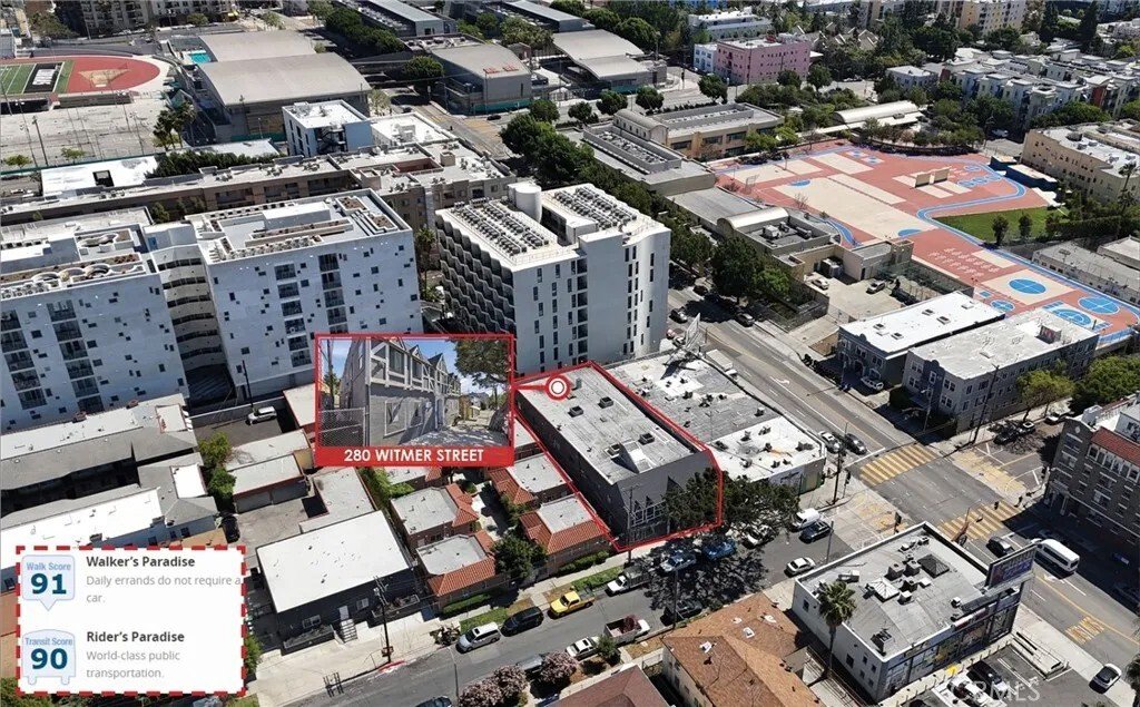 Los Angeles, California, United States 2 - 17855371