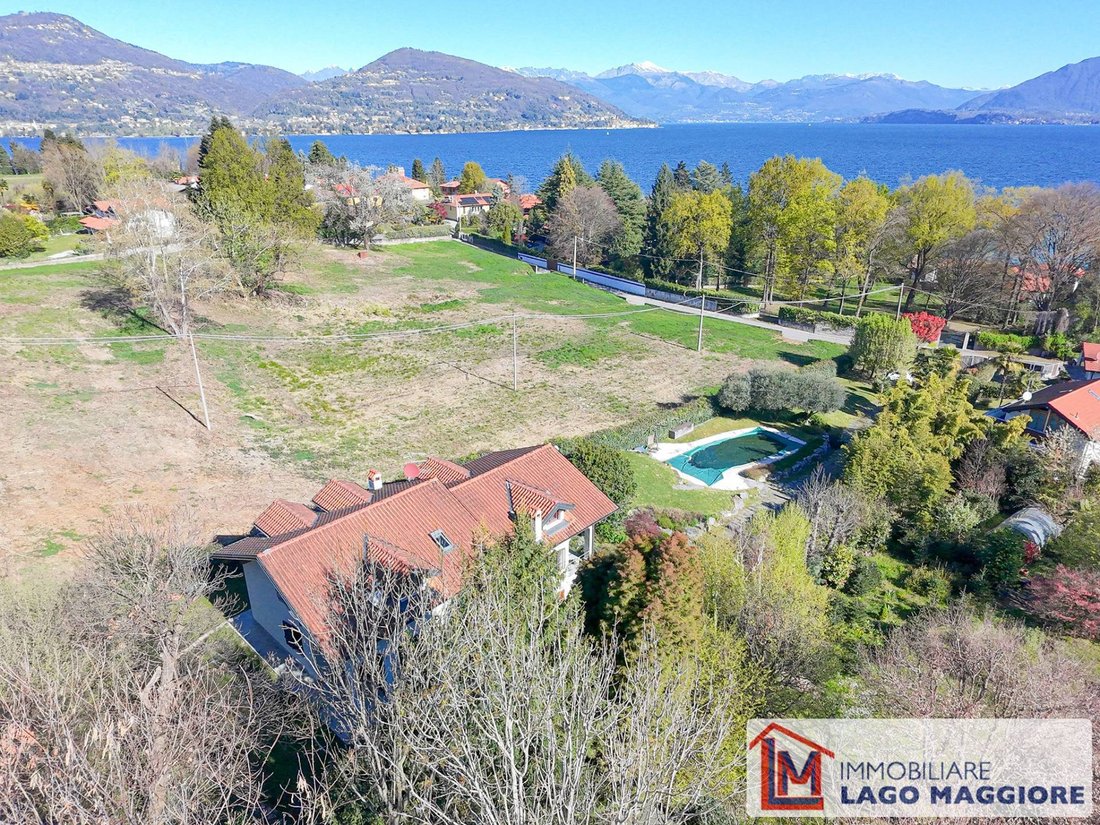 Villa in Ranco, Lombardy, Lombardy, Italy 4 - 17857101