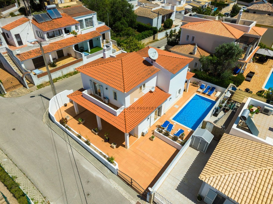 House in Carvoeiro, Algarve, Portugal 1 - 17854283