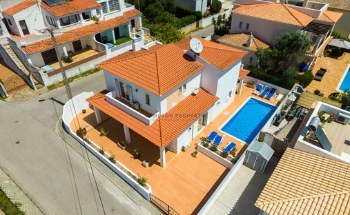 House in Lagoa e Carvoeiro, Algarve, Portugal 1