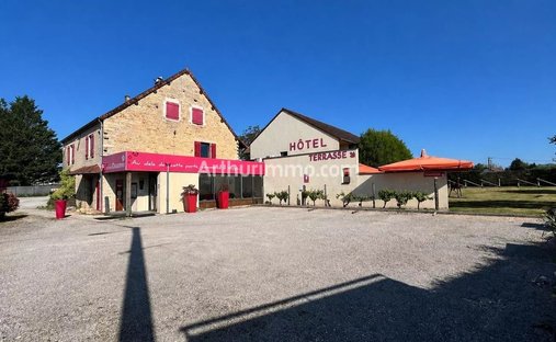 Estate in Courlans, Bourgogne – Franche-Comté, France 1