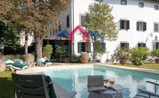 Villa a Bagni di Lucca, Toscana, Italia 1