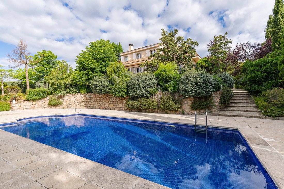 House in Torrelodones, Comunidad de Madrid, Spain 2 - 17856249