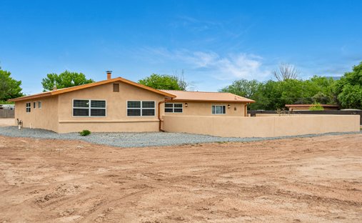 House in Corrales, New Mexico, United States 1