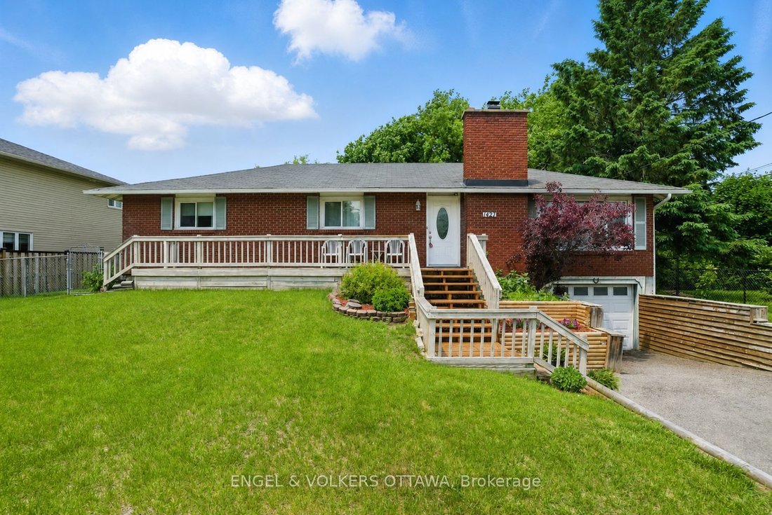 House in Ottawa, Ontario, Canada 1 - 17855935