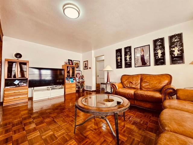 House in Carson, California, United States 5 - 17853970