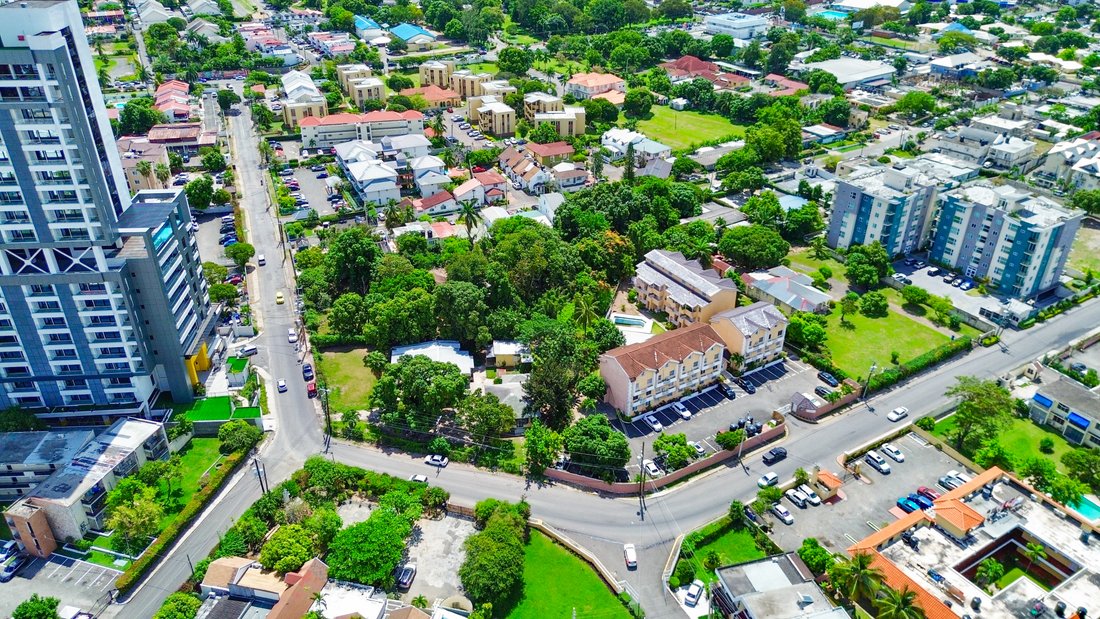Land in Kingston 10, Jamaica 3 - 17857028