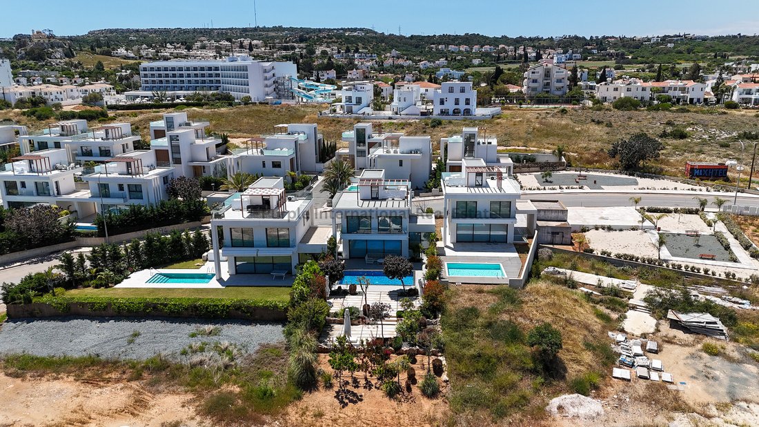 Villa in Paralimni, Bezirk Famagusta, Zypern 1 - 16712796