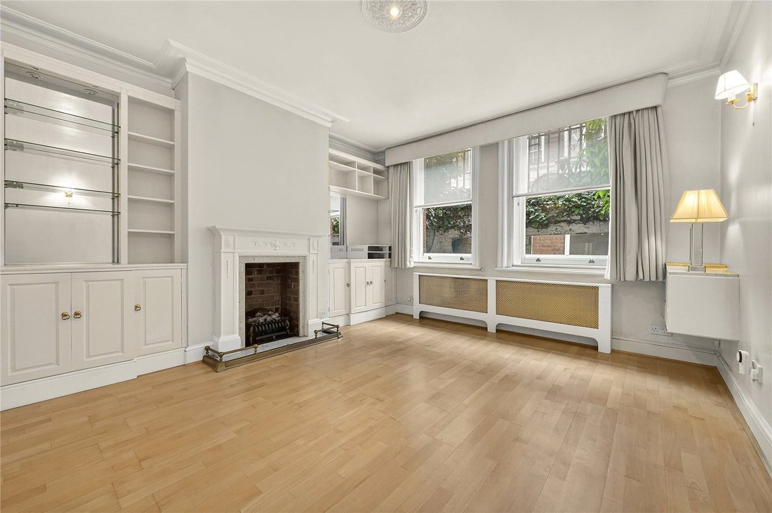 Apartment in Fitzrovia, Camden, England 1 - 17852977