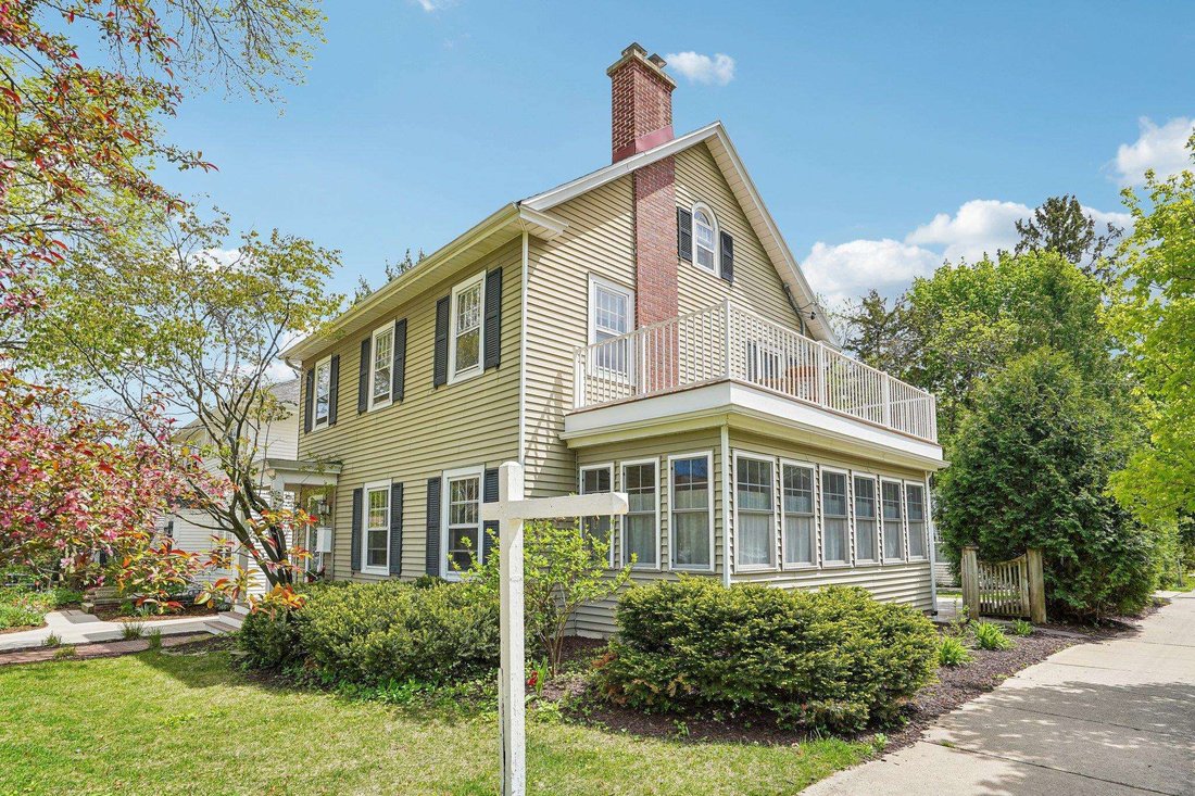 House in Maple Bluff, Wisconsin, United States 2 - 17854623