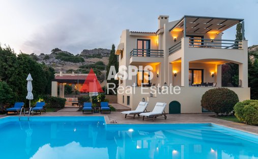 House in Palea Fokea, Attica, Greece 1