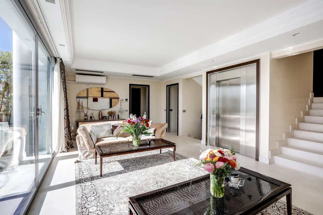 Apartment in Cabbe-Saint Roman, Roquebrune-Cap-Martin, France 4 - 17853181