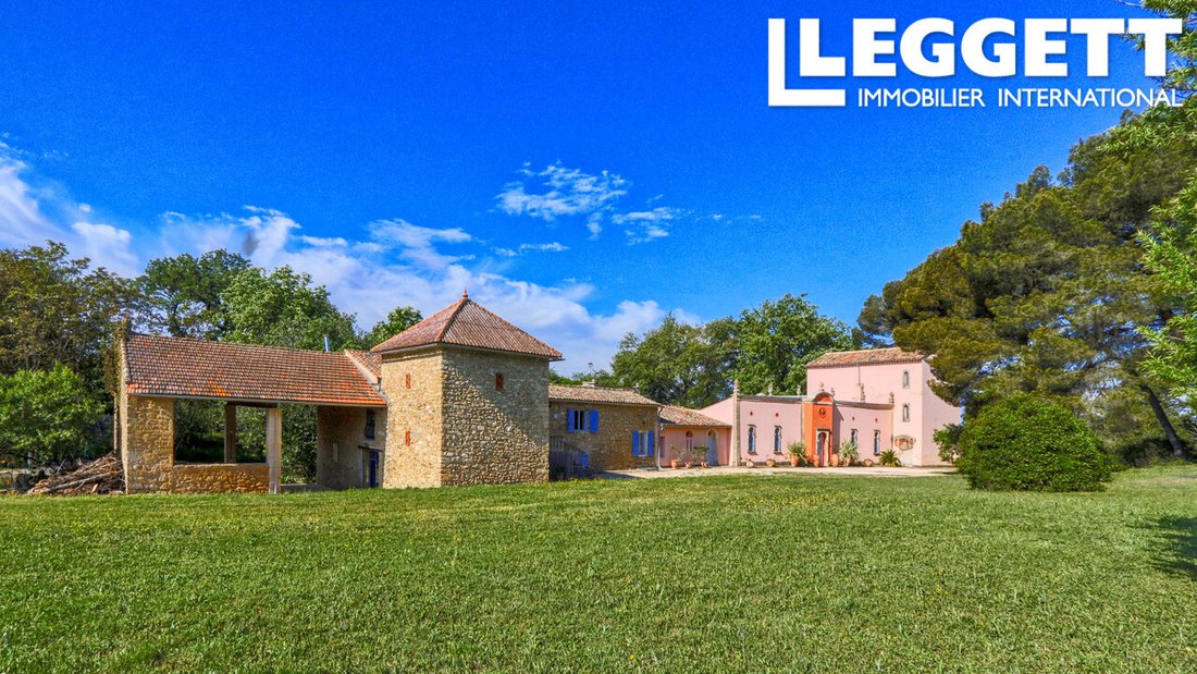 Villa in Lourmarin, Provence-Alpes-Côte d'Azur, France 3 - 17856489