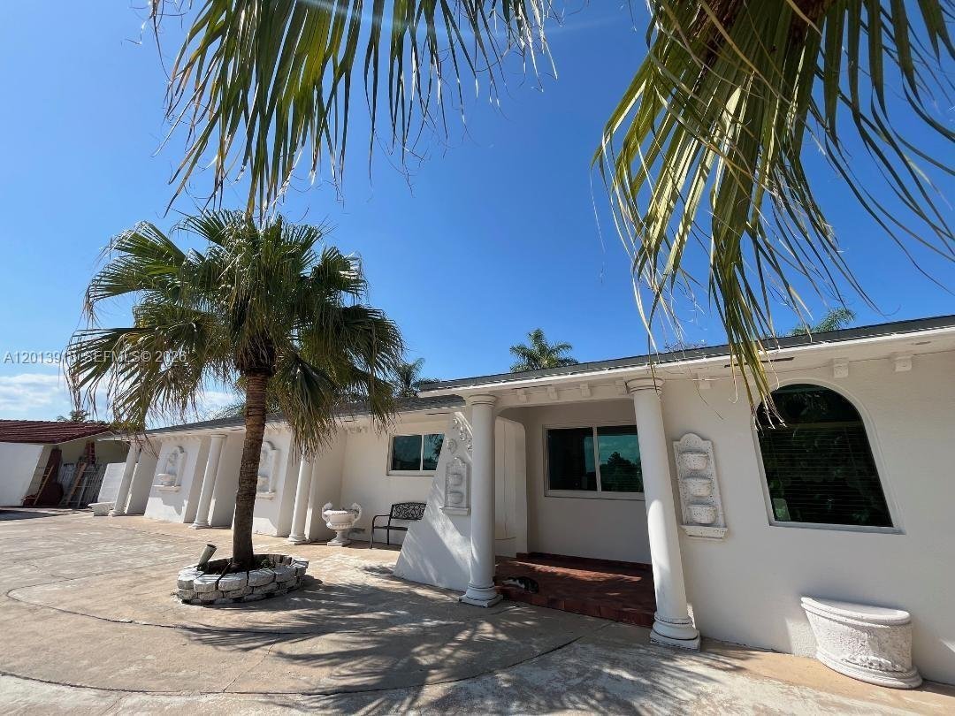 House in Miami, Florida, United States 3 - 17855283