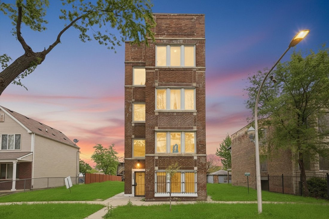 Chicago, Illinois, United States 2 - 17855585