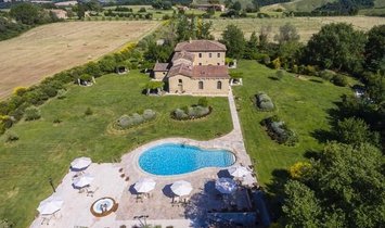 Casa de Campo en Asciano, Toscana, Italia 1