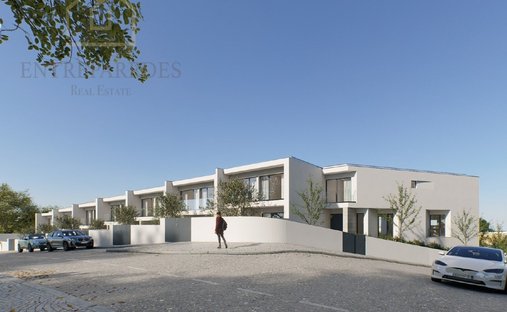 House in Gondomar (Sao Cosme), Valbom e Jovim, Porto District, Portugal 1