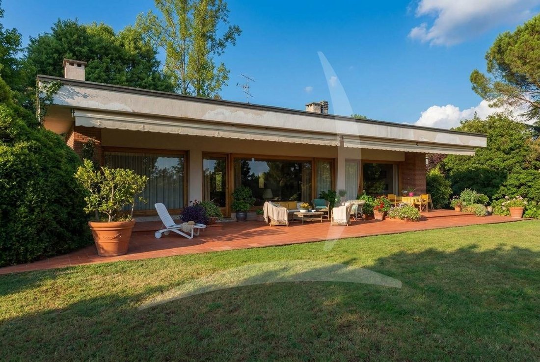 Villa in Area Monte San Quirico - Sant'Alessio, Lucca, Tuscany 2 - 16948584