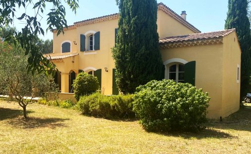 Villa in Zone Rurale Nord, Carpentras, France 1