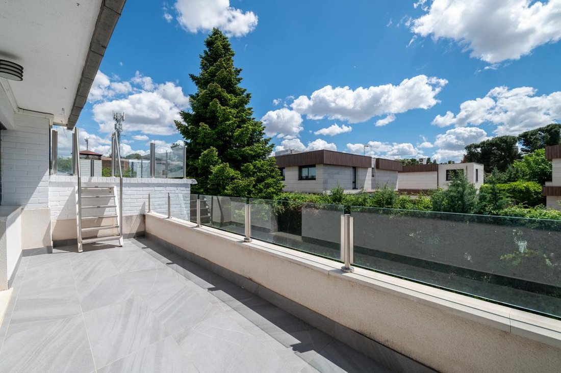 Villa in La Moraleja, Alcobendas, Comunidad de Madrid 4 - 17852976