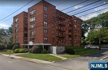 Condo in Fort Lee, New Jersey, United States 1 - 17852668