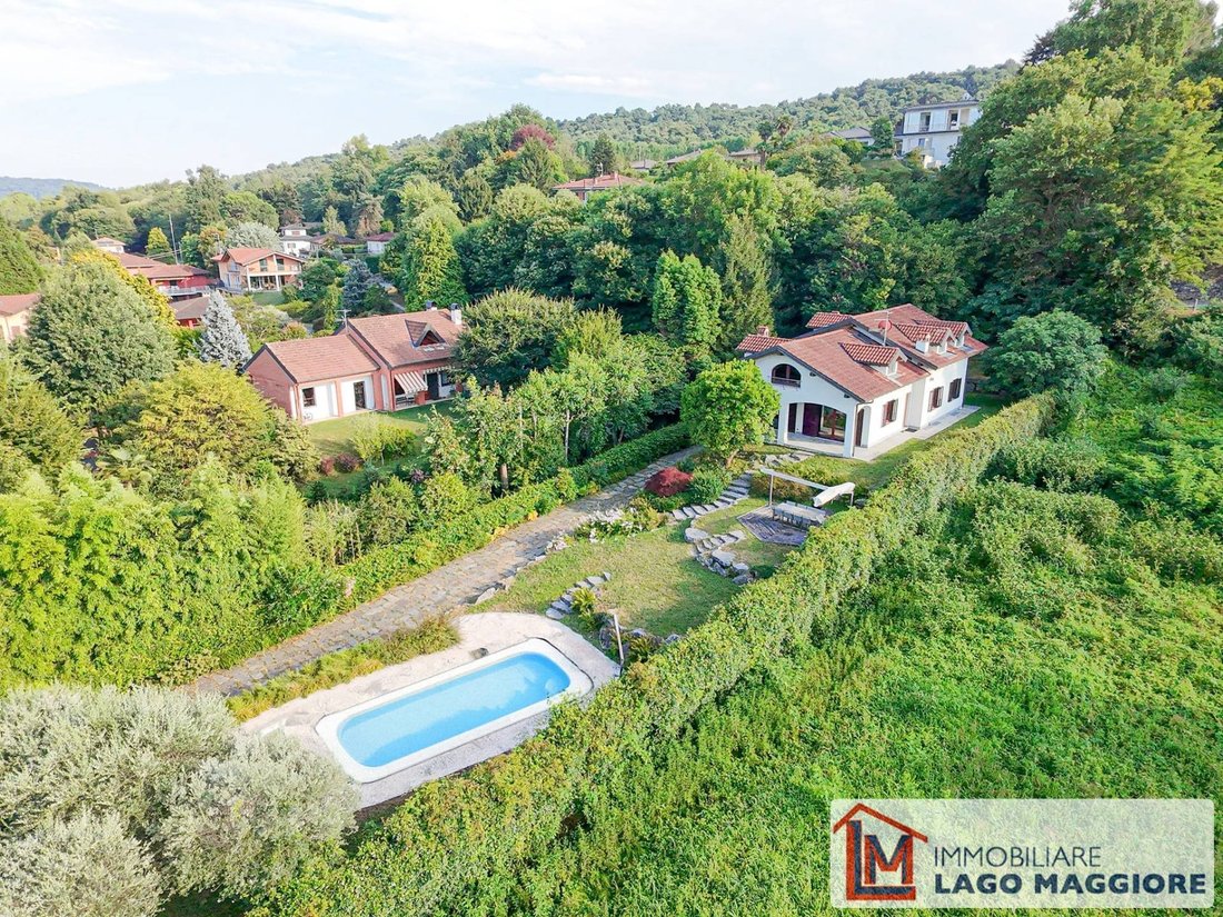 Villa in Ranco, Lombardy, Lombardy, Italy 3 - 17857101