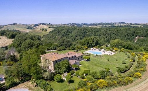 Casa de Campo en Asciano, Toscana, Italia 1