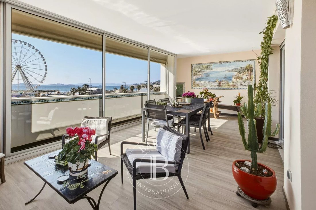 Apartment in Bonneveine, 8e Arrondissement, Marseille 1 - 17853252