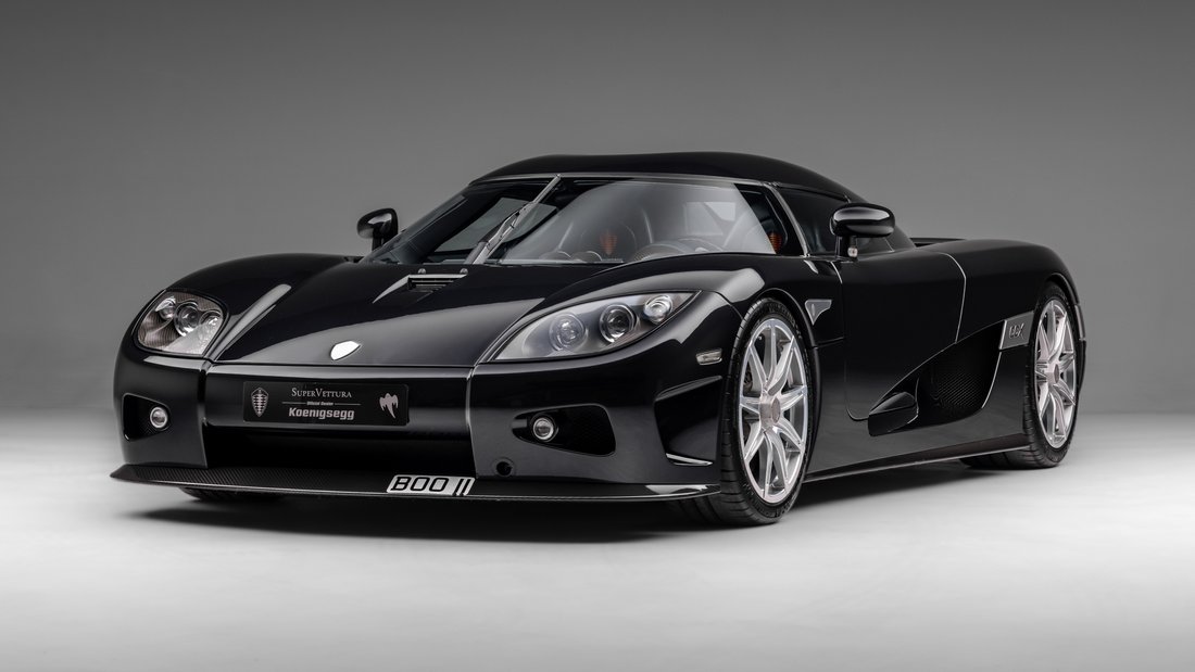 Cabriolet in Sunningdale, England, United Kingdom 2 - 12406768
