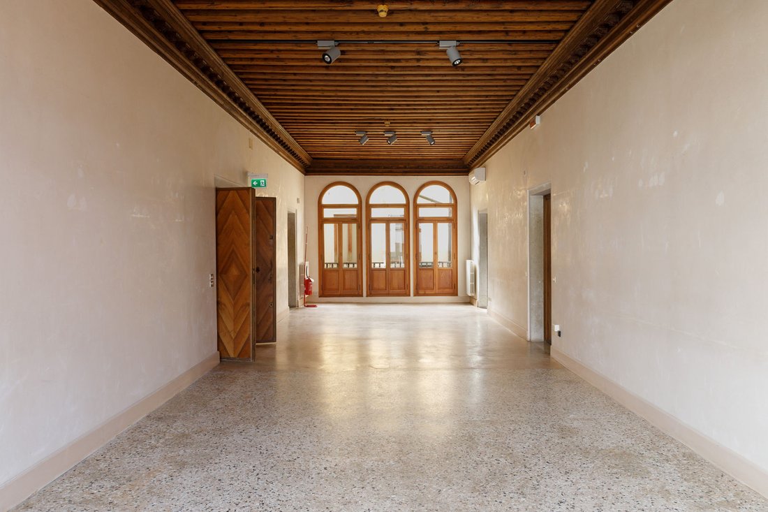 Estate in Dorsoduro, Venice, Italy 1 - 16577634