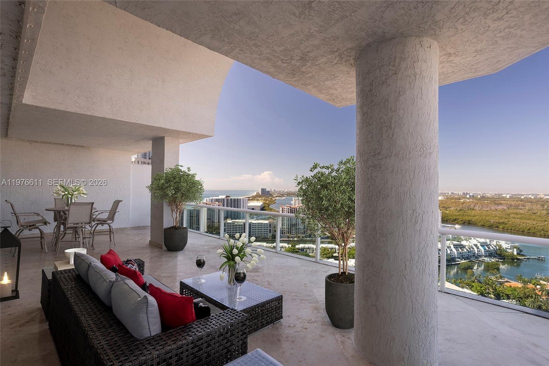 Condo in Sunny Isles Beach, Florida, United States 3 - 17380917