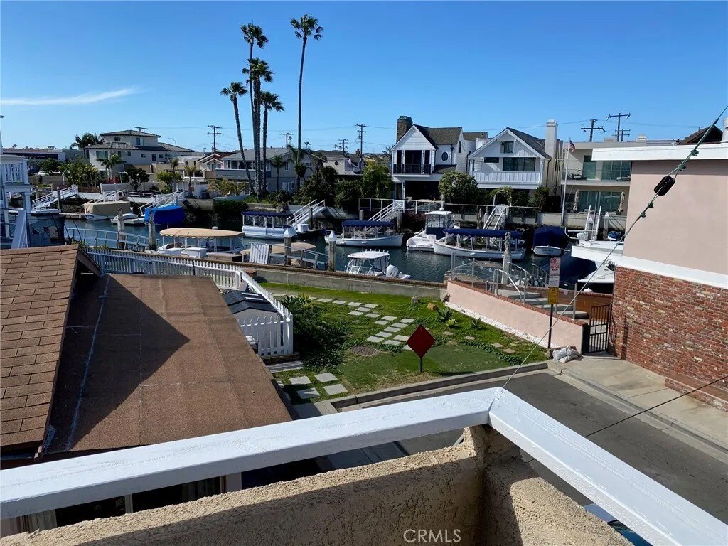 Newport Beach, California, United States 2 - 17855393