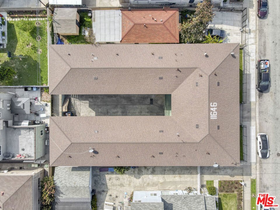 Hawthorne, California, United States 5 - 17854800