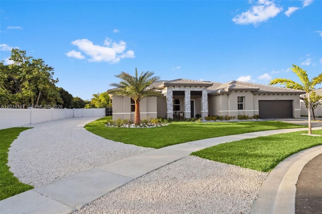 House in Miami, Florida, United States 2 - 17855231