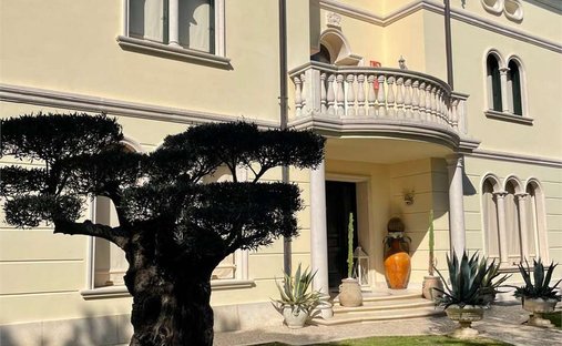 Villa in Chiarano, Veneto, Italy 1