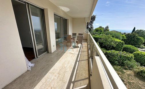 Apartment in Maurice Jeanpierre, Le Cannet, France 1