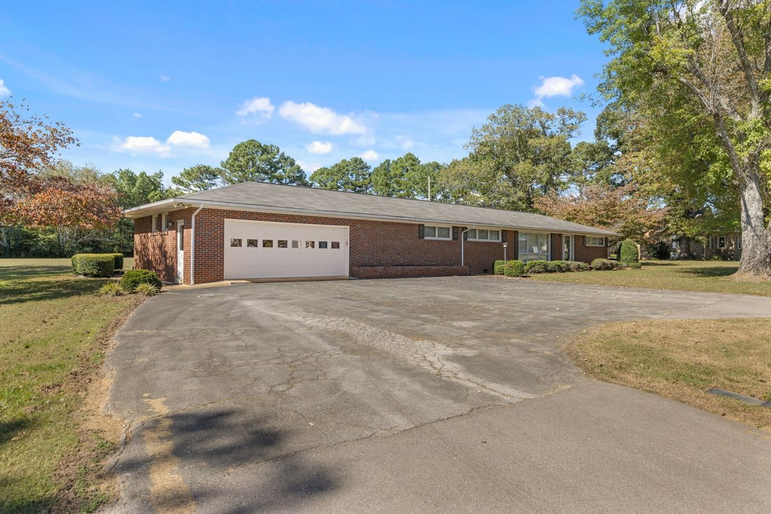 House in Lawrenceburg, Tennessee, United States 3 - 17855685