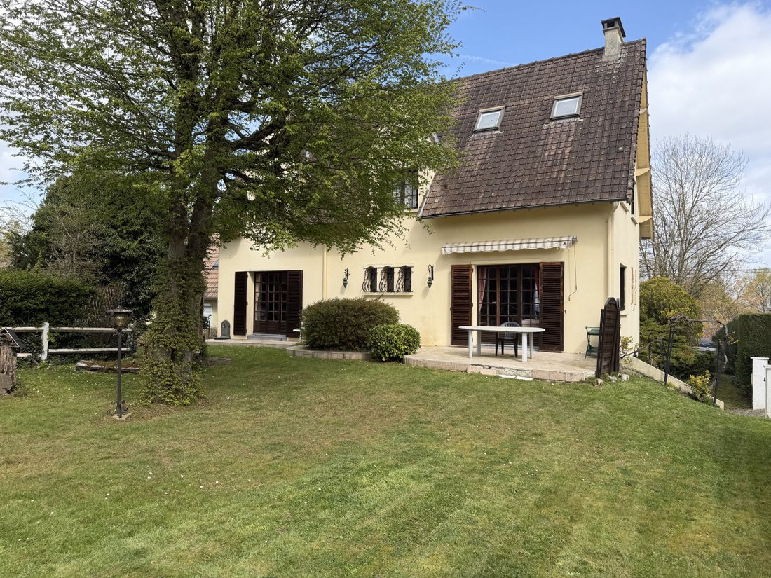 House in Mareil-Marly, Ile-de-France, France 1 - 17852556