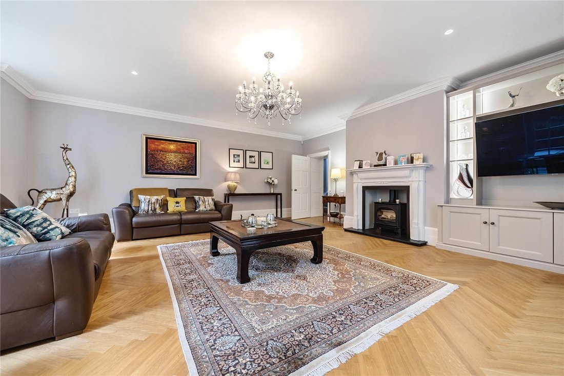 House in Barnet, England 2 - 17854487